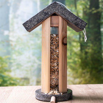 Futterhaus aus Holz zum Aufhängen