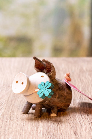 Glücksschwein Trudie mit Kleeblatt