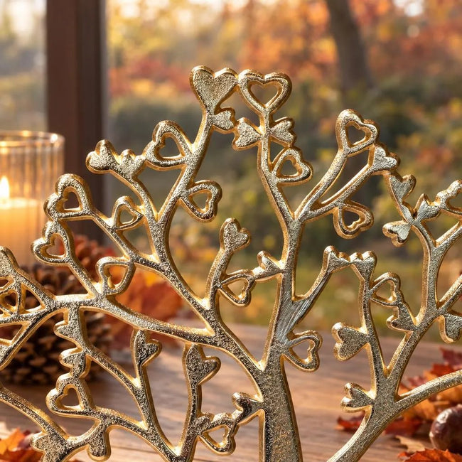 Goldener Lebensbaum mit Herzen
