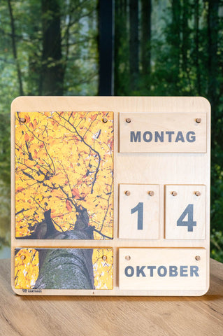 Kalender Vier Jahreszeiten aus Holz - jedes Jahr wiederverwendbar