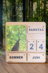 Kalender Vier Jahreszeiten aus Holz - jedes Jahr wiederverwendbar