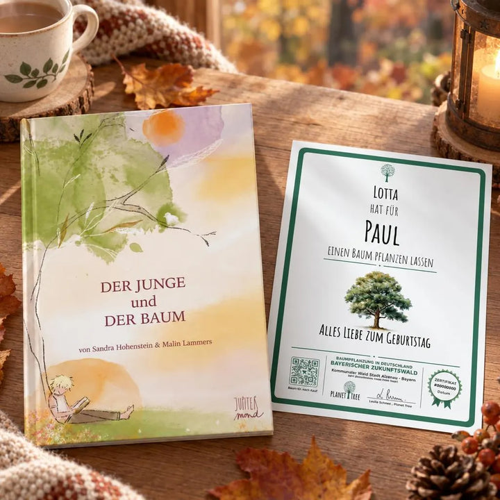 Der Junge und der Baum – Geschenkansicht mit aktuellem Baumzertifikat; Beispielgestaltung
