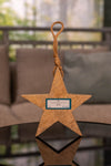 Personalisierter Stern aus Holz zum Aufhängen - Geschenk plus Baumspende in deutschem Landesforst